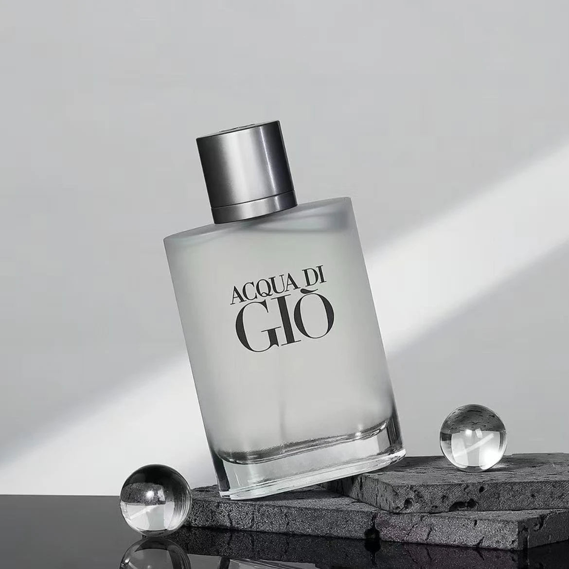 100ML Brand Perfume with fresh scent men's spray fragrance that exudes a simple sophisticated aura suitable for dating occasions Aurora Glow Avenue
