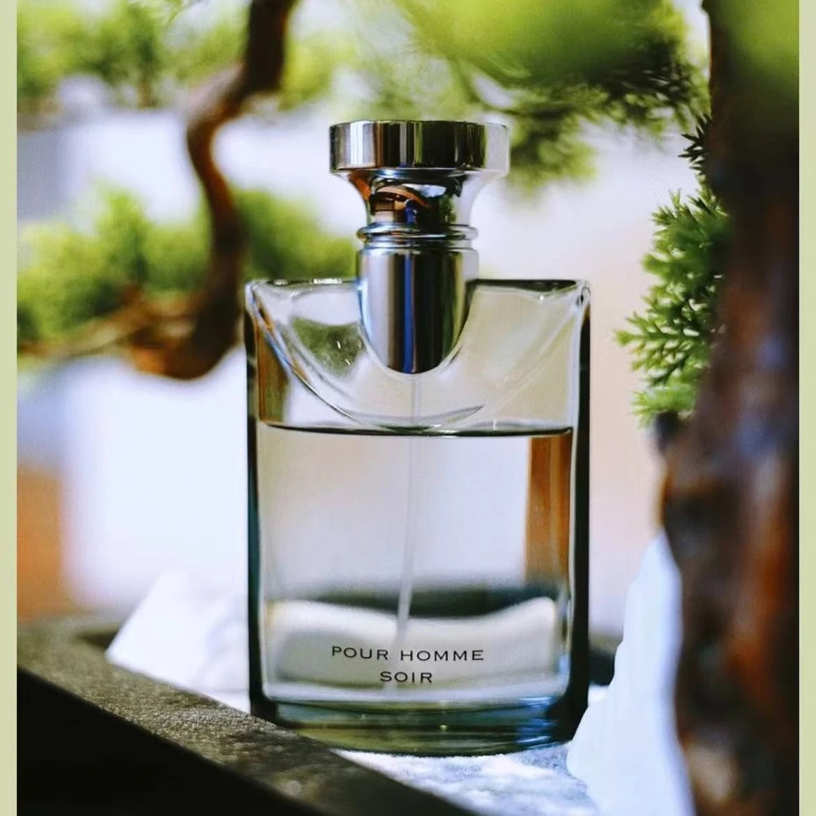 100ml high-end Brand Perfume with a woody floral scent minimalist and sophisticated long-lasting fragrance suitable for travel Aurora Glow Avenue